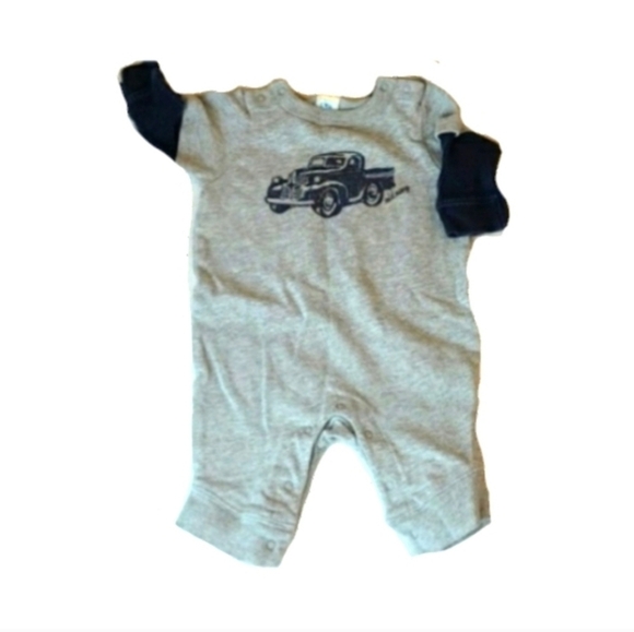 Vintage Longsleeve Onsie Jumpsuit Classic Truck Print, Gray, Blue, Size Newborn - Picture 1 of 2
